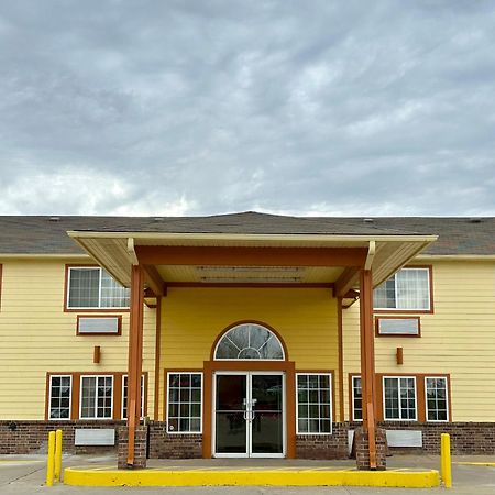 Super 8 By Wyndham Platte City Kansas City Area Εξωτερικό φωτογραφία