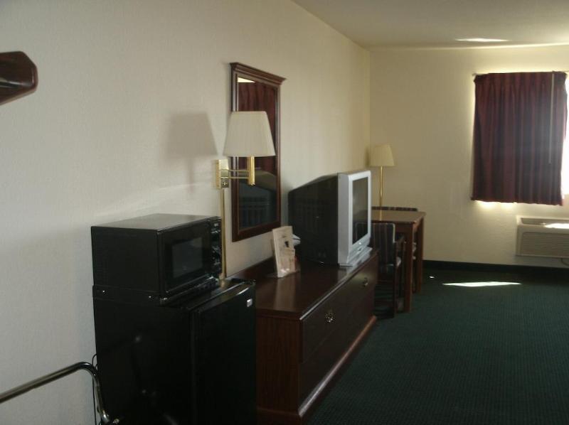 Super 8 By Wyndham Platte City Kansas City Area Εξωτερικό φωτογραφία